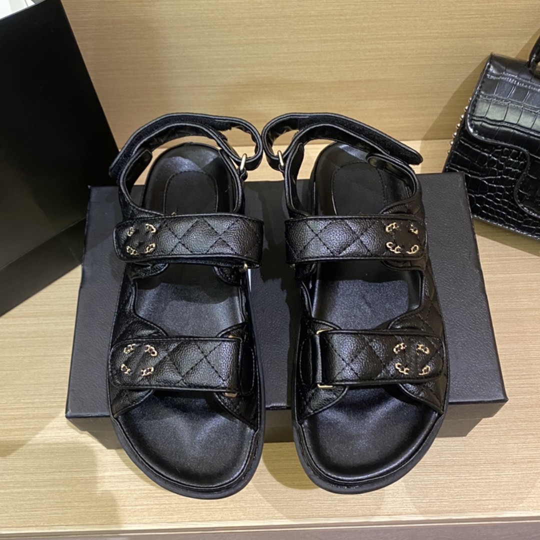 Fast Delivery Women Dad Sandals 2023 Designer Sandal Shoes casual slippers quilted strap flat slingbacks gold chain interlocking C buckle beach pool slides, #3
Fast Delivery Women Dad Sandals 2023 Designer Sandal Shoes casual slippers quilted strap flat slingbacks gold chain interlocking C buckle beach pool slides, #3