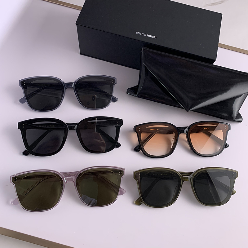 Sunglasses Luxury Brand Designer Fashion GENTLE Sunglasses LIBE Men Women Round Big box Vintage Acetate UV400 Sun glasses With Box 230511
Sunglasses Luxury Brand Designer Fashion GENTLE Sunglasses LIBE Men Women Round Big box Vintage Acetate UV400 Sun glasses With Box 230511