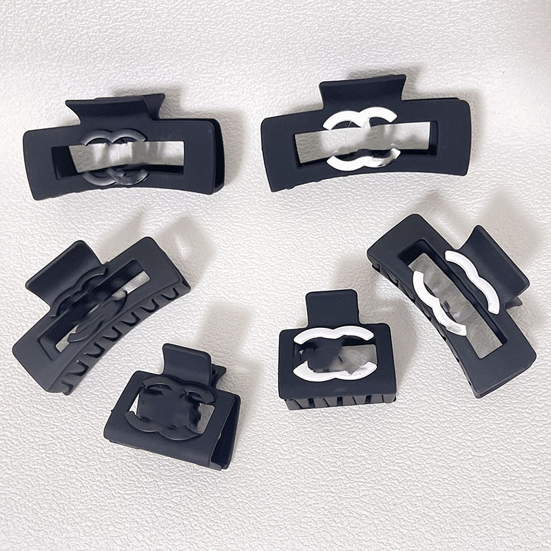 High Quality Luxury Hair Clips Clamps Barrettes Designer Hairpin Premium Brand Classic Everything Casual hairpin Black Shark Hairpin Christmas Jewelry Gift
High Quality Luxury Hair Clips Clamps Barrettes Designer Hairpin Premium Brand Classic Everything Casual hairpin Black Shark Hairpin Christmas Jewelry Gift