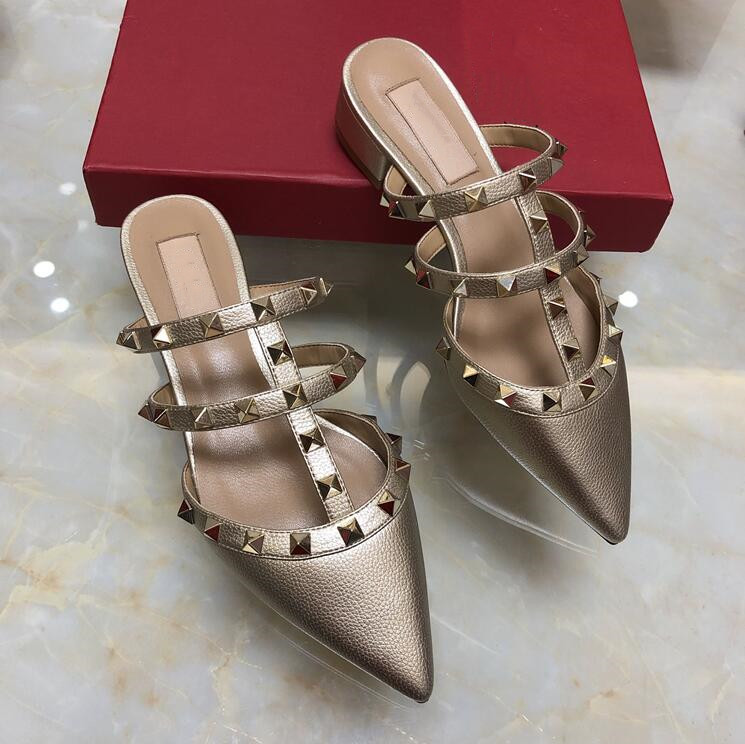 Women Brand Sandals Designer Slippers Pointed Toe Flat Flip Flops Skin Slide Ladies Beach Sandal Summer with Bag 35-44, Nude shiny
Women Brand Sandals Designer Slippers Pointed Toe Flat Flip Flops Skin Slide Ladies Beach Sandal Summer with Bag 35-44, Nude shiny