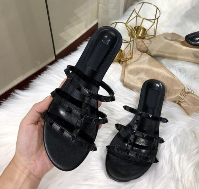 New Luxury Women Flat Sandals Rivet Valen Espadrilles Shoes Black Sandals Casual Flat Leather Slippers Flip Flops 35-44 V Dust Bag, Pink
New Luxury Women Flat Sandals Rivet Valen Espadrilles Shoes Black Sandals Casual Flat Leather Slippers Flip Flops 35-44 V Dust Bag, Pink
