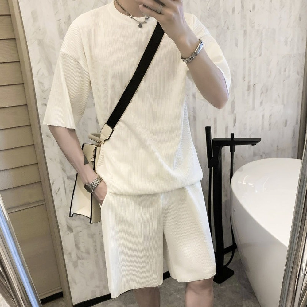 Men's Tracksuits Korean Fashion Summer Clothes 2 Piece Set Mens Outfits Solid Color Slim Fit Streetwear Tracksuit Casual Clothes For Men Shorts 2