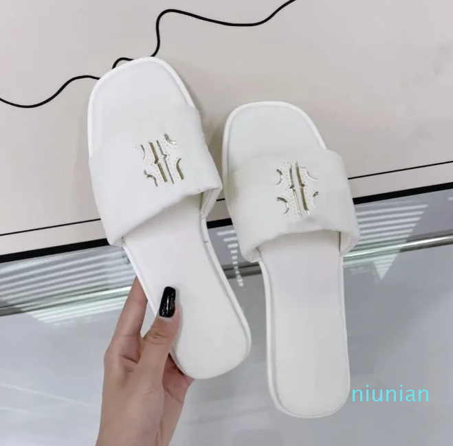 2023 Woman Summer Sandals Rivets big bowknot Flip Flops Beach Flat Jelly Designer Sandals, Black