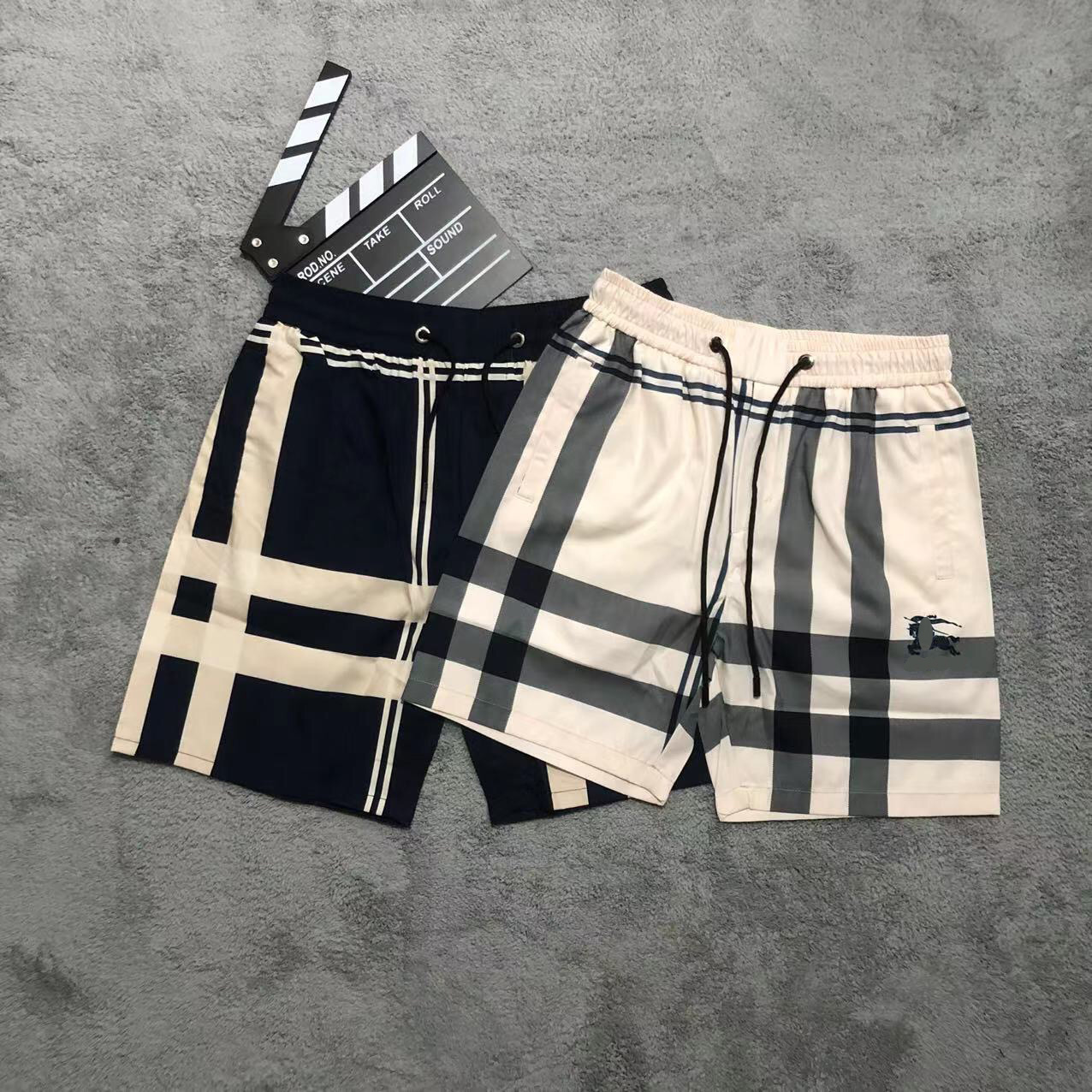 Summer Fashion Mens Designer shorts Quick Drying SwimWear Printing Board Beach Pants Men Swim Short Asian size M-3XL 002, Black
Summer Fashion Mens Designer shorts Quick Drying SwimWear Printing Board Beach Pants Men Swim Short Asian size M-3XL 002, Black