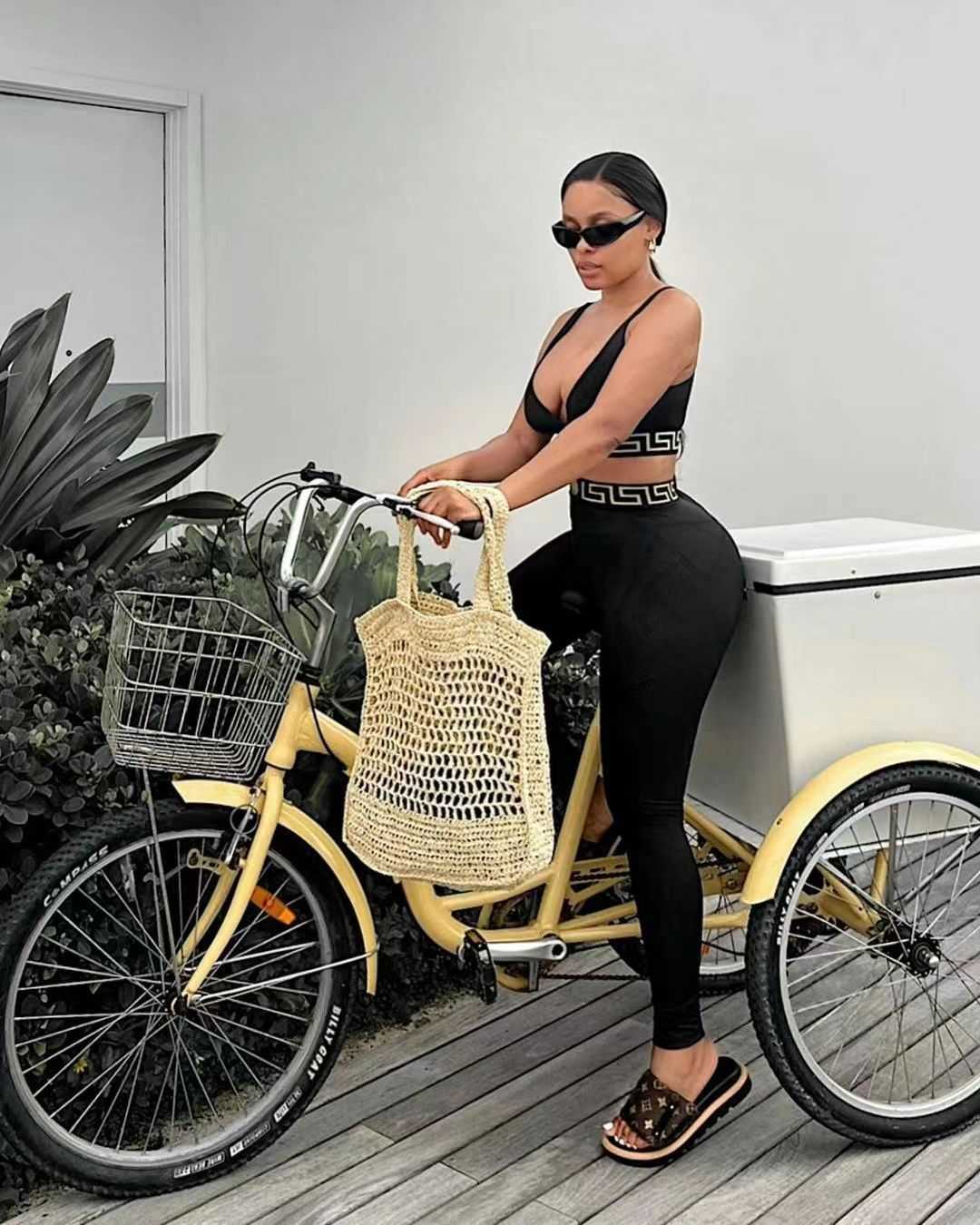 Women's Two Piece Pants Summer New Women Tracksuits Fashion Two Piece Set Sports Casual Letter Print Vest And Tights Leggings Pants 2PCS Sets For