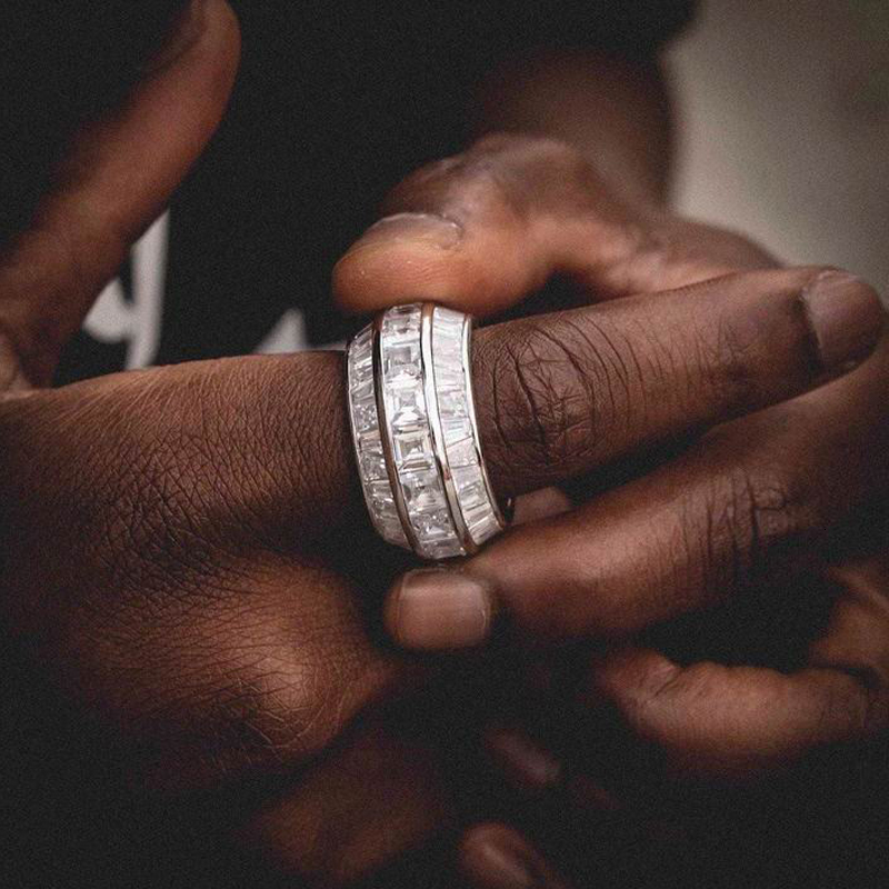 Band Rings Fashion Hiphop Iced Out Bling Men Boy Jewelry 3 Layer Triple Row Cubic Zironia CZ Engagement Mens Finger Ring 230511
Band Rings Fashion Hiphop Iced Out Bling Men Boy Jewelry 3 Layer Triple Row Cubic Zironia CZ Engagement Mens Finger Ring 230511