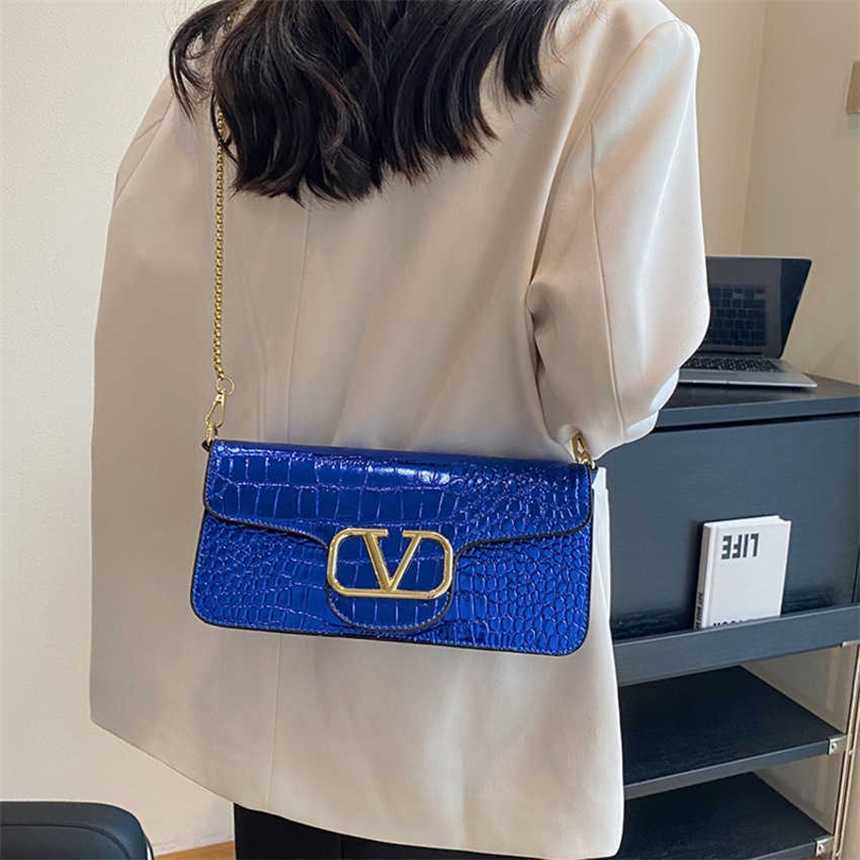 32% 2023 Fashion hand French niche design fashionable and stylish small square new versatile style one shoulder crossbody bag for women, Silver13
32% 2023 Fashion hand French niche design fashionable and stylish small square new versatile style one shoulder crossbody bag for women, Silver13