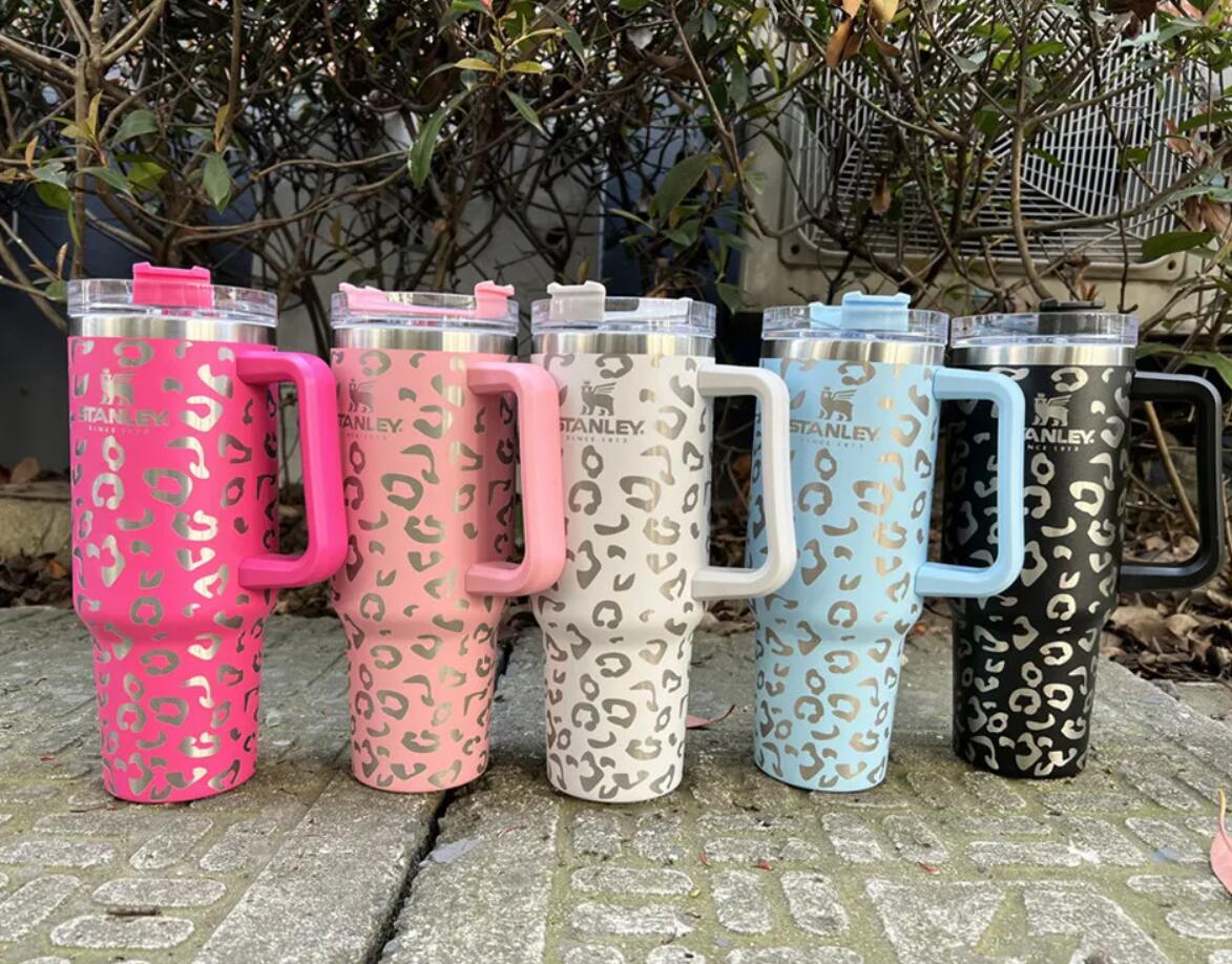 With LOGO 40oz Reusable Tumbler Cow print Leopard with Handle and Straw Stainless Steel Insulated Travel Mug Tumbler Insulated Tumblers Keep Drinks Cold GJ0510
With LOGO 40oz Reusable Tumbler Cow print Leopard with Handle and Straw Stainless Steel Insulated Travel Mug Tumbler Insulated Tumblers Keep Drinks Cold GJ0510