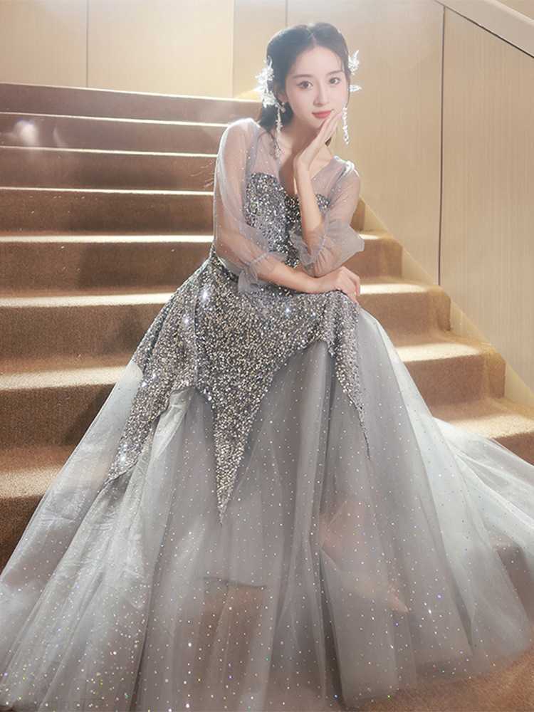 Grey sequin evening dress with long sleeves and a sense of niche 2023 New Spring Party host dress for women, Dress silver grey
Grey sequin evening dress with long sleeves and a sense of niche 2023 New Spring Party host dress for women, Dress silver grey