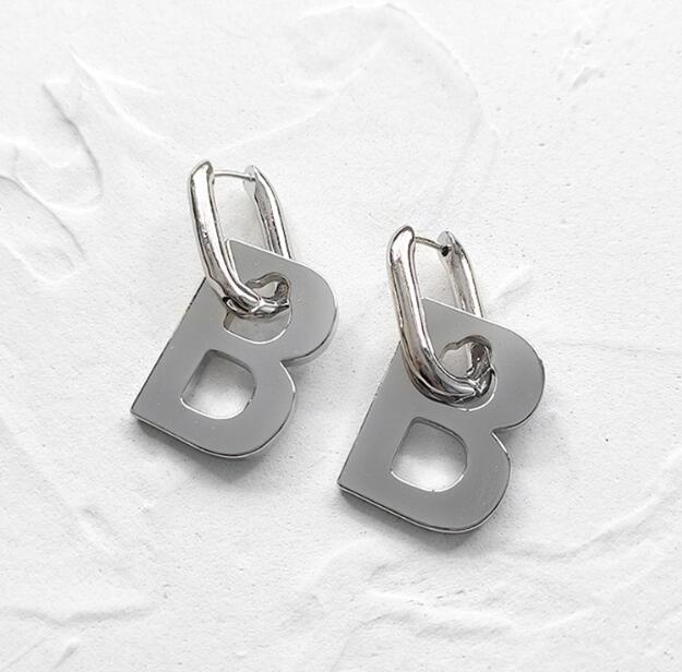 Dangle & Chandelier Golden Hip Hop Ins Wind Earrings Personality Exaggerated Metal Big Street Style Female Jewelry Pair
Dangle & Chandelier Golden Hip Hop Ins Wind Earrings Personality Exaggerated Metal Big Street Style Female Jewelry Pair