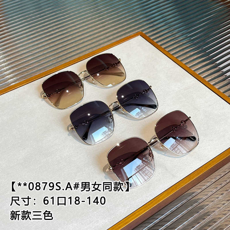 Shendai Produces 23 New Horse Titles Buckle Series GG0879S A Sunglasses Star Same Style Couple
Shendai Produces 23 New Horse Titles Buckle Series GG0879S A Sunglasses Star Same Style Couple