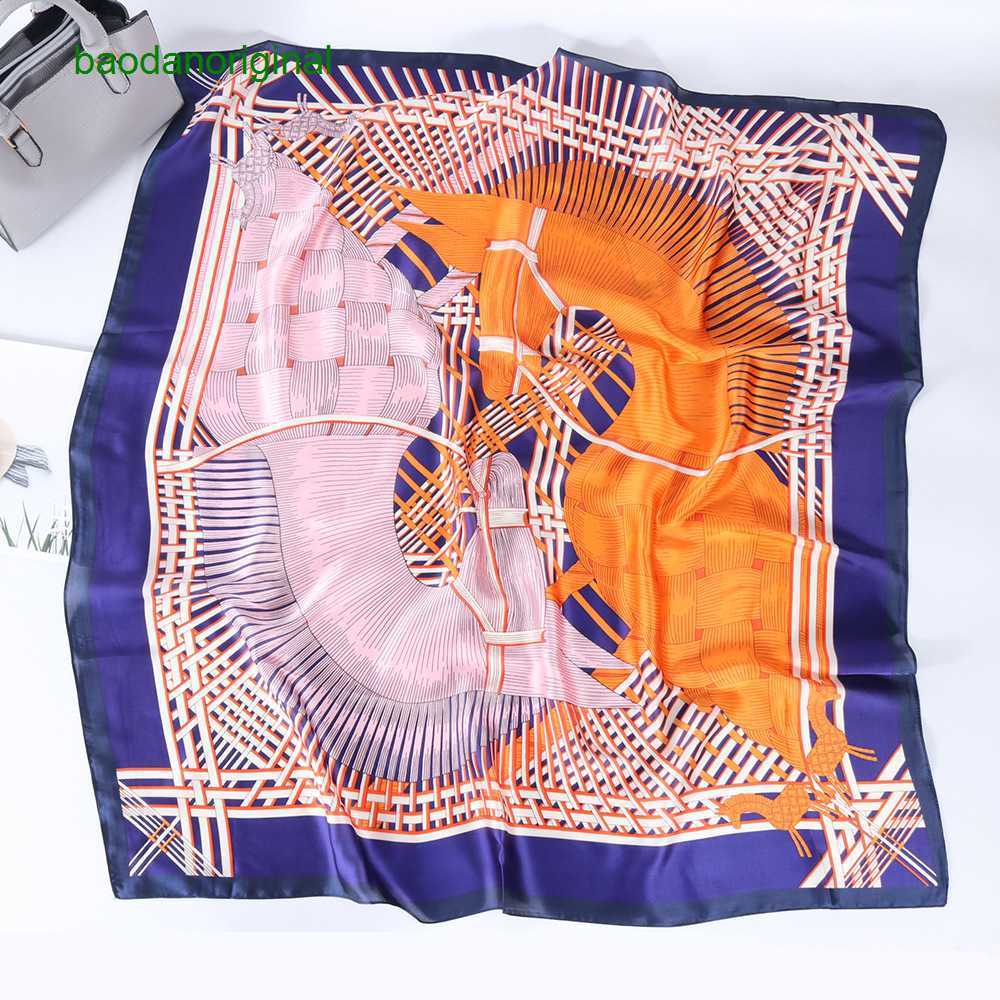 Hemres Designer Scarves Chain Printed Silk 90cm Brocade Large Square Seaside Vacation Sun Protection Shawl Photo Scarf
Hemres Designer Scarves Chain Printed Silk 90cm Brocade Large Square Seaside Vacation Sun Protection Shawl Photo Scarf