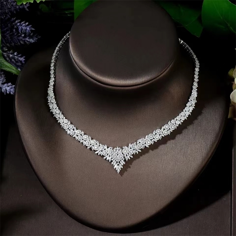 Wedding Jewelry Sets 4 pieces of bride zirconia full set women s party jewelry Dubai Nigeria CZ crystal wedding necklace 230511