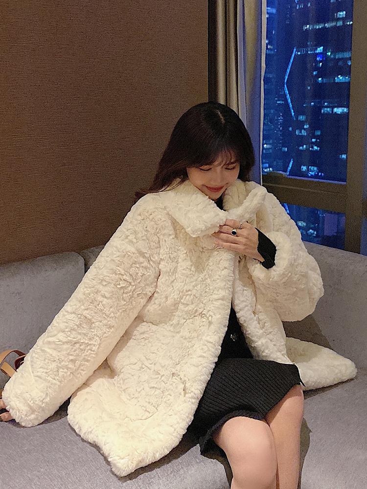 Women's Fur & Faux Lamb Coat Winter 2023 Plush Medium Length Thickened Warm Korean Loose Top, Picture shown
Women's Fur & Faux Lamb Coat Winter 2023 Plush Medium Length Thickened Warm Korean Loose Top, Picture shown