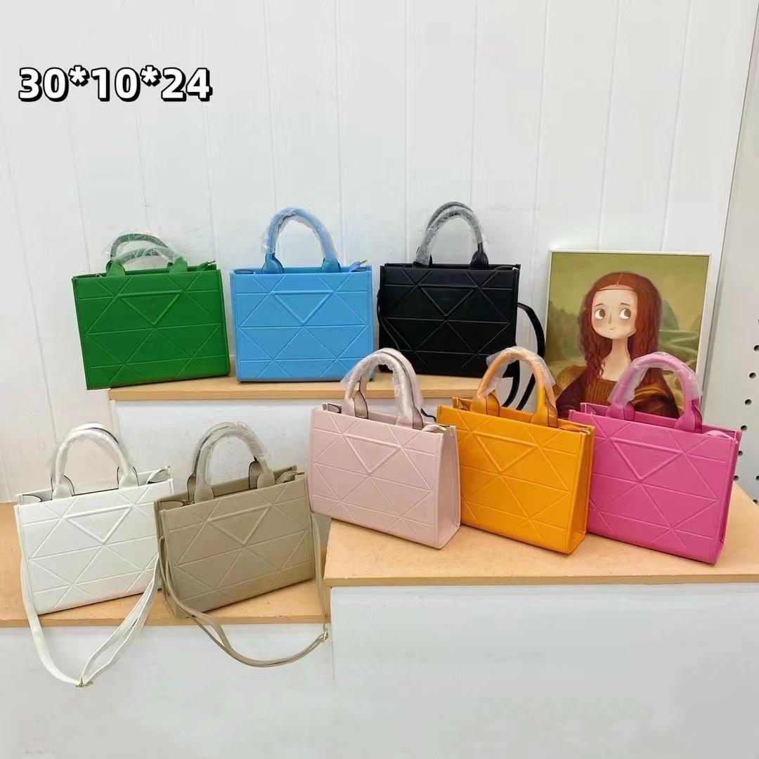 Luxury totes designer bag womens shopping bag Hot Crossbody Casual purse shoulder bags female Large handbag
Luxury totes designer bag womens shopping bag Hot Crossbody Casual purse shoulder bags female Large handbag
