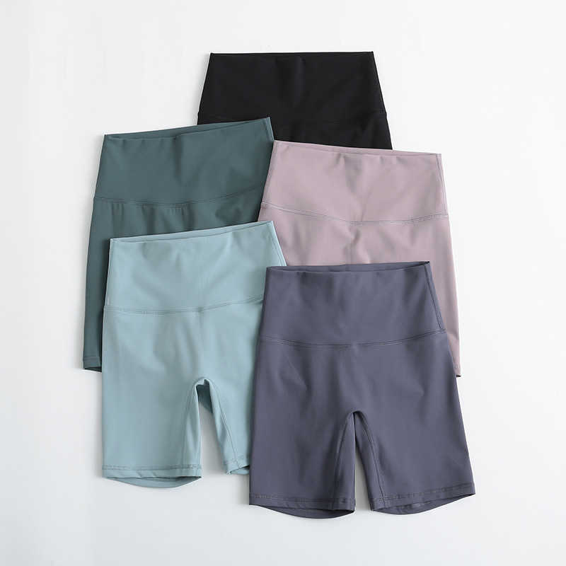 matte YOGA SHORTS sports Capris women' tight cycling pants naked high waist peach hip lift fitness summer, Malachite green
matte YOGA SHORTS sports Capris women' tight cycling pants naked high waist peach hip lift fitness summer, Malachite green