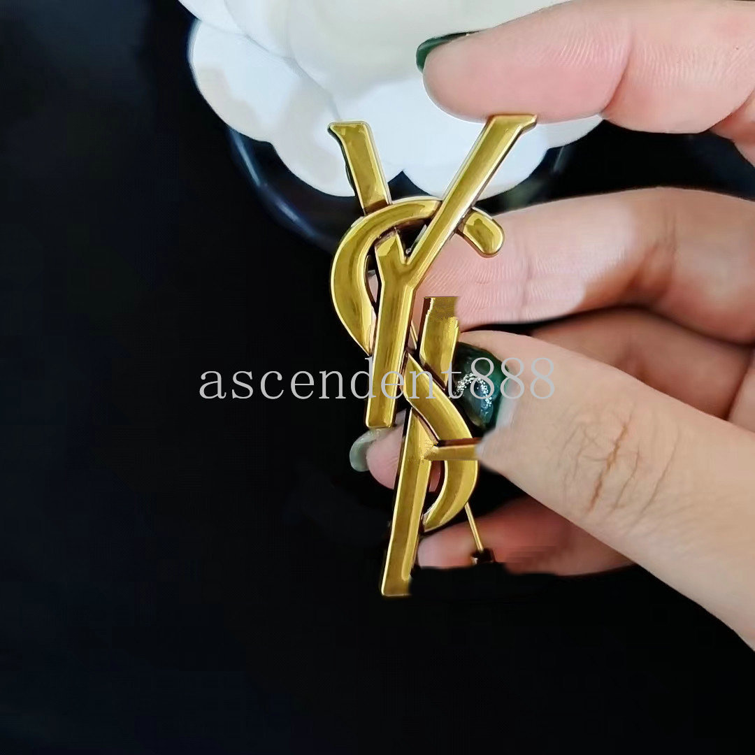 Luxury Brand Designer Letter Pins Brooches Women Gold Silver Crysatl Pearl Rhinestone Brooch Suit Pin Wedding Party Jewerlry Accessories Gifts