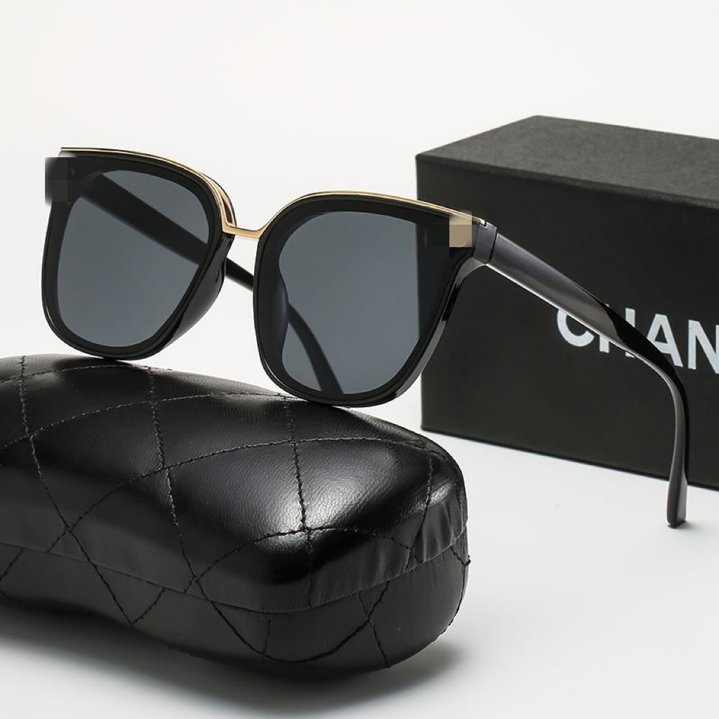Summer Designer Sunglasses Beach Glasses Fashion Cat Eye Full Frame Letter Design for Man Woman 4 Color Good Quality
Summer Designer Sunglasses Beach Glasses Fashion Cat Eye Full Frame Letter Design for Man Woman 4 Color Good Quality