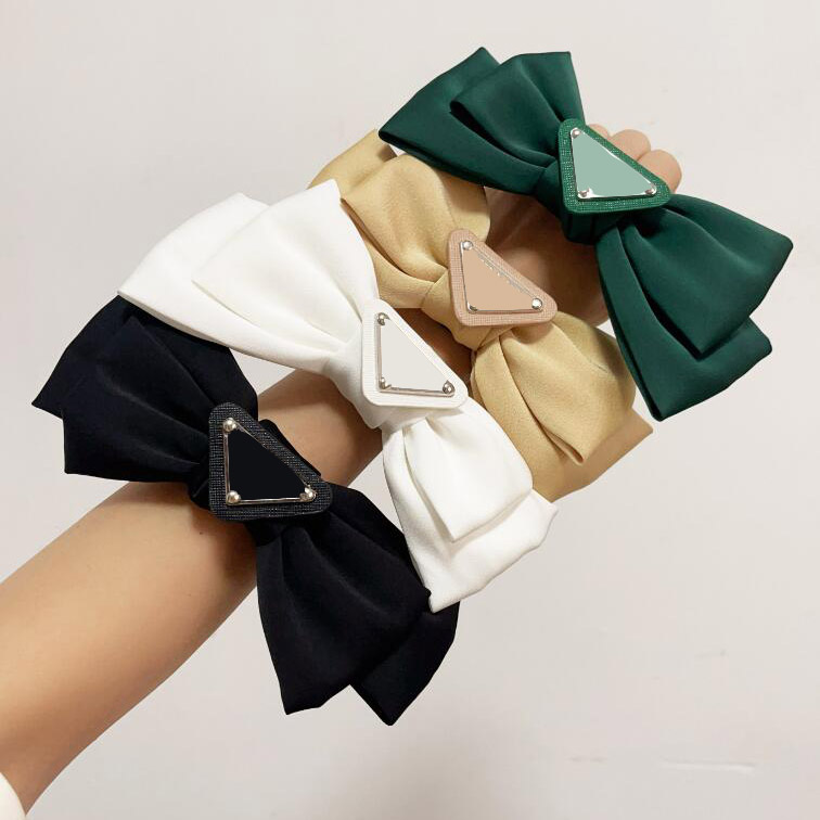 20color Inverted Triangle Letter Hair Rubber Bands Hair Rope Large Women Hair Ring Scrunchies Ponytail Holder Elastic Hair Ties
20color Inverted Triangle Letter Hair Rubber Bands Hair Rope Large Women Hair Ring Scrunchies Ponytail Holder Elastic Hair Ties