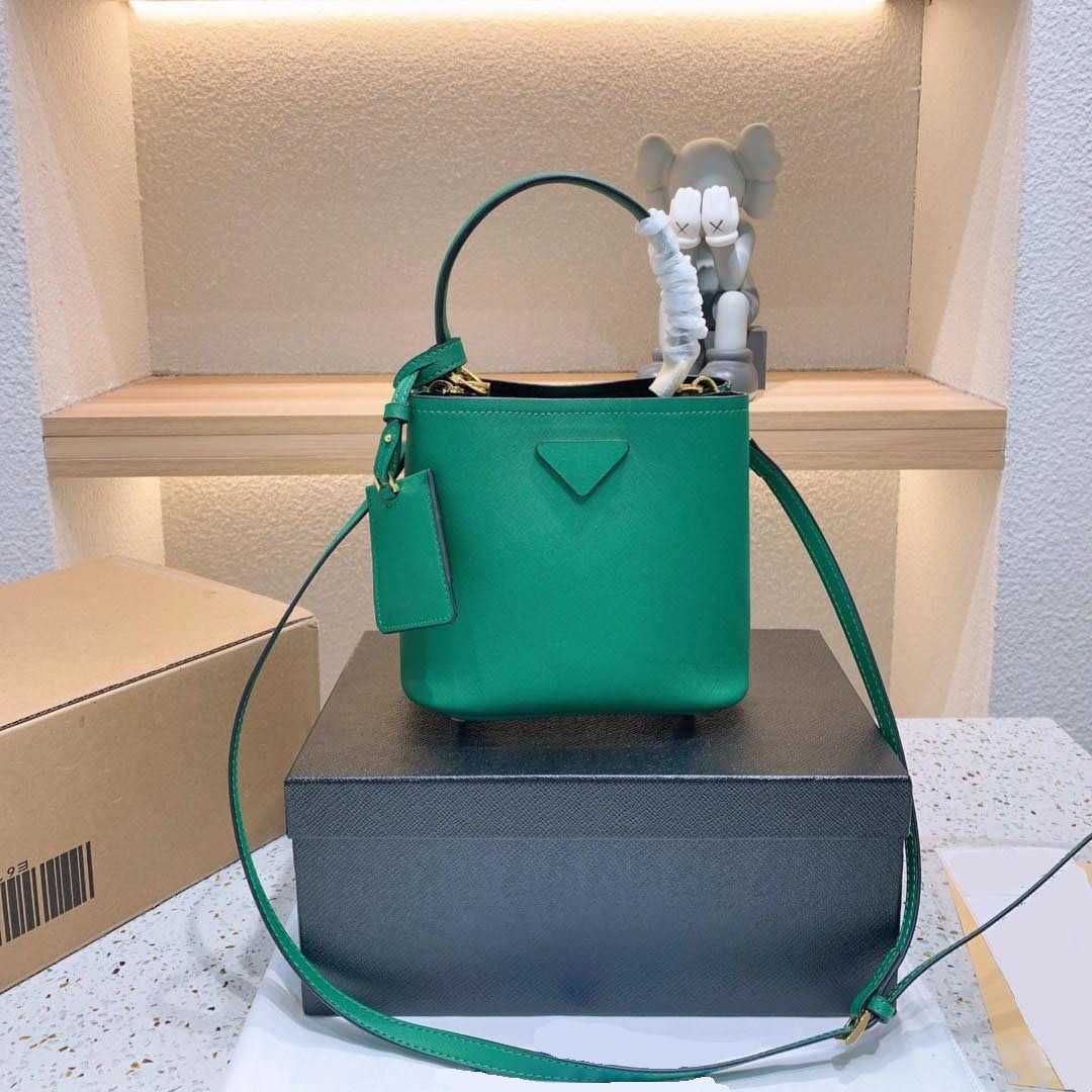 Cross Body Bags Bucket Tote Women Handbag Shoulder Real Leather Brand Designer Crossbody Wallet Female Purses 211224, Style 2--pink--19*21cm
Cross Body Bags Bucket Tote Women Handbag Shoulder Real Leather Brand Designer Crossbody Wallet Female Purses 211224, Style 2--pink--19*21cm