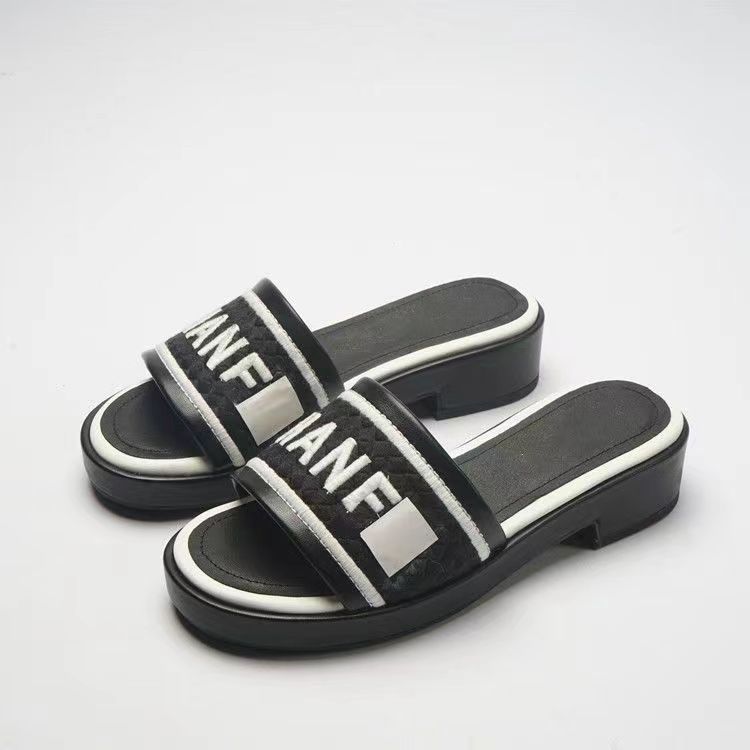 Women Leather Straw Woven Slides Sandals Slip On Wedge Flats Fashion Beach Mule Brand Flip Flops Casual Slides Shoes Platform Chain Rubber Slider, #3
Women Leather Straw Woven Slides Sandals Slip On Wedge Flats Fashion Beach Mule Brand Flip Flops Casual Slides Shoes Platform Chain Rubber Slider, #3