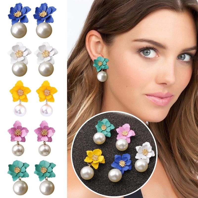 Hoop Earrings Temperament Short Female Fashion Imitation Pearl Jewelry Sweet Flower Ear Small Earring Studs
Hoop Earrings Temperament Short Female Fashion Imitation Pearl Jewelry Sweet Flower Ear Small Earring Studs