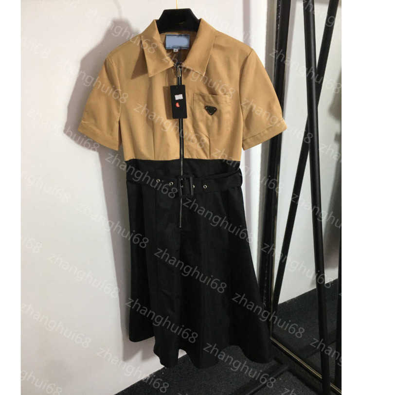 23ss summer Dress womens designer clothing women dresses Letter pocket Belt Retraction waist lapel short sleeve zipper dress High quality womens clothing a1
23ss summer Dress womens designer clothing women dresses Letter pocket Belt Retraction waist lapel short sleeve zipper dress High quality womens clothing a1