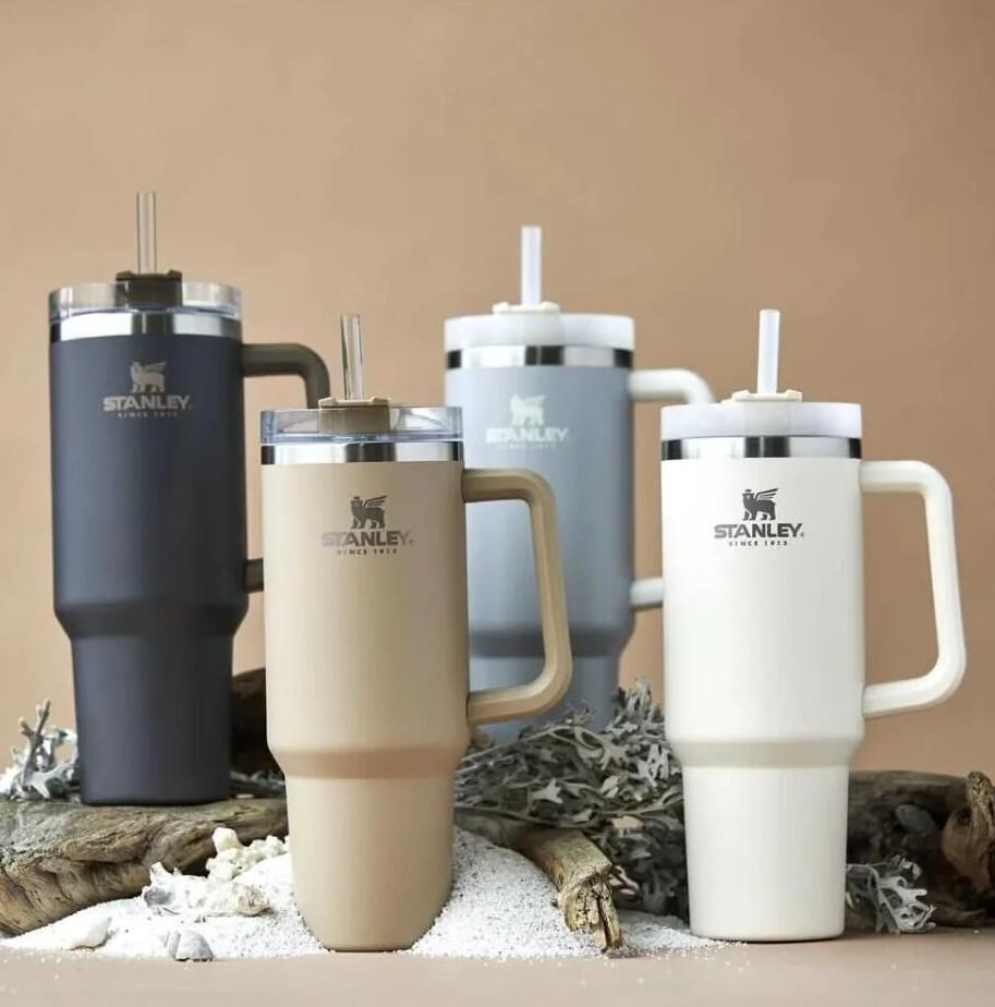 40oz Stanley Tumblers Wine Glasses Cups With Handle Insulated Stainless Steel Tumbler Lids Straw Car Travel Mugs Coffee Tumbler Termos Cups with Logo GG0512469s
40oz Stanley Tumblers Wine Glasses Cups With Handle Insulated Stainless Steel Tumbler Lids Straw Car Travel Mugs Coffee Tumbler Termos Cups with Logo GG0512469s
