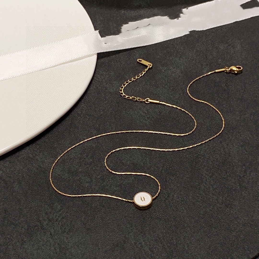 Luxury Designer Letter ccity Pendant Necklaces multi colors Women channel Necklace Chain Jewelry Accessories 20 style ax8h
Luxury Designer Letter ccity Pendant Necklaces multi colors Women channel Necklace Chain Jewelry Accessories 20 style ax8h