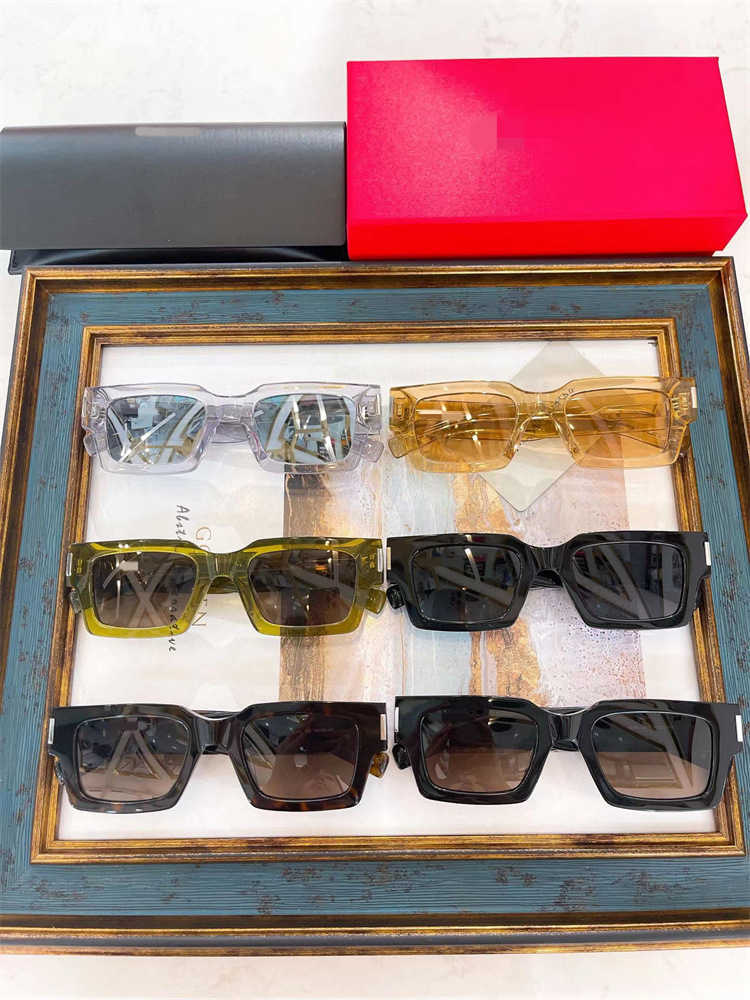 Frames 2023 New SLP for Women INS Network Popular Same Plate Personalized Fashion Box Sunglasses SL572
Frames 2023 New SLP for Women INS Network Popular Same Plate Personalized Fashion Box Sunglasses SL572
