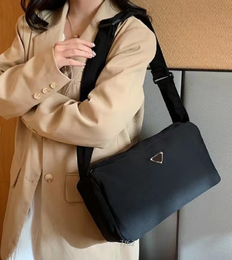 Designer Shoulder BagSaddle Adjustable Strap Womens Handbag Luxurys Handbags Purs Woes WalletsWomen's shoulder bagVintage underarm bag, Black#2
Designer Shoulder BagSaddle Adjustable Strap Womens Handbag Luxurys Handbags Purs Woes WalletsWomen's shoulder bagVintage underarm bag, Black#2