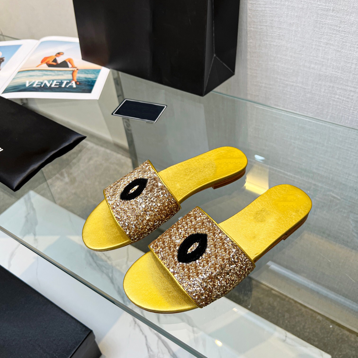 Black Women Classic Pearl Slippers Bath Sandals Outdoor Boots Popsicle Casual Zipper Ladies Shoes American Platform Tool With Heels Girls Slides Plus Size Us 6 7 8 9, #4
Black Women Classic Pearl Slippers Bath Sandals Outdoor Boots Popsicle Casual Zipper Ladies Shoes American Platform Tool With Heels Girls Slides Plus Size Us 6 7 8 9, #4