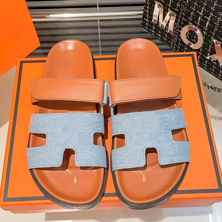 Designer Sandals Slippers Slipper Beach Flat Sandal Luxury Summer Lady Leather Flip Flops Men Women Slides, #4
Designer Sandals Slippers Slipper Beach Flat Sandal Luxury Summer Lady Leather Flip Flops Men Women Slides, #4
