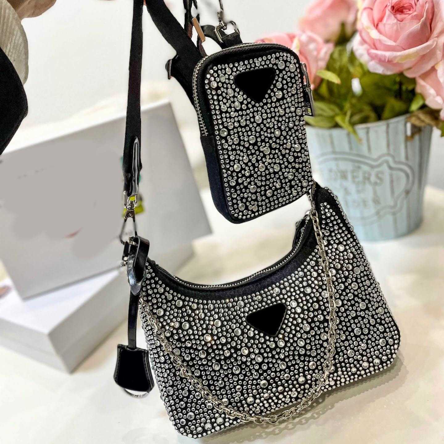 8 styles designer Bags Women artificial diamond 3 in 1 crossbody bags Handbag Shoulder Luxury Brand Designer Crossbody Female Phone Purses 211224, Style 3--grey--20cm
8 styles designer Bags Women artificial diamond 3 in 1 crossbody bags Handbag Shoulder Luxury Brand Designer Crossbody Female Phone Purses 211224, Style 3--grey--20cm