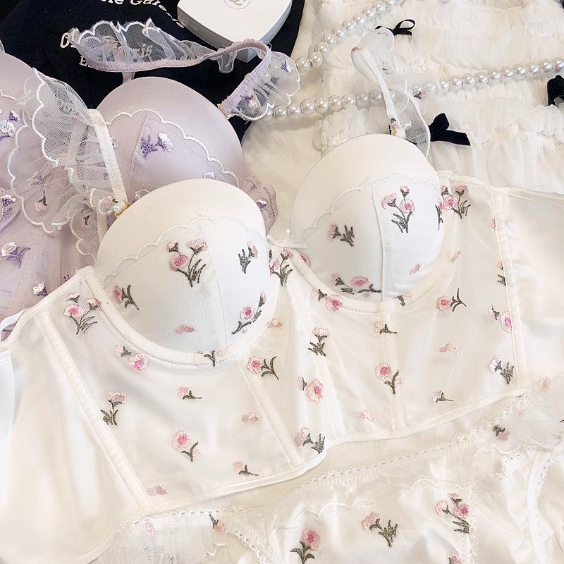 Bras Sets Small Fresh Embroidered Flower Vest Bra And Pant Set Upper Thin Lower Thick Soft Steel Ring Gathered Underwear Bralette, As photoes showes
Bras Sets Small Fresh Embroidered Flower Vest Bra And Pant Set Upper Thin Lower Thick Soft Steel Ring Gathered Underwear Bralette, As photoes showes
