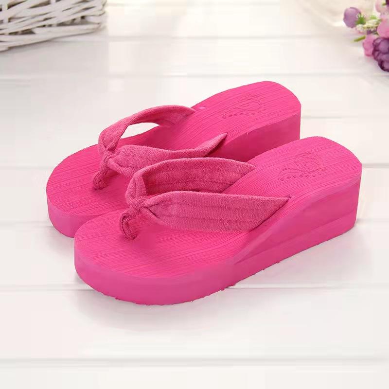 Slippers 2023 European And American Women's Fashion Cloth With Wedge Thick Bottom Flip-flops 2553
Slippers 2023 European And American Women's Fashion Cloth With Wedge Thick Bottom Flip-flops 2553