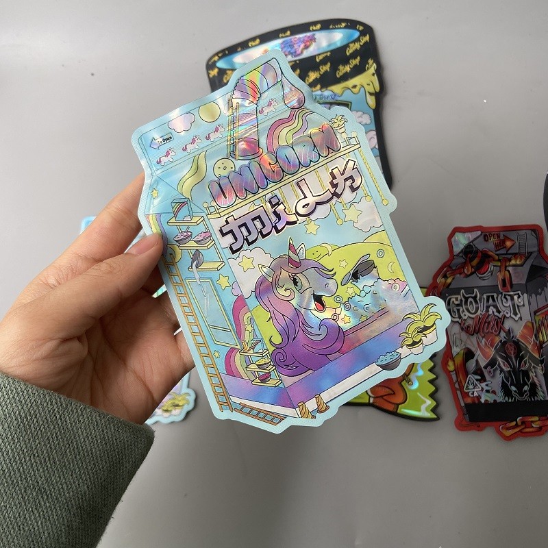 Printed shape reusable 3.5g Mylar bags plastic heat seal resealable baggies 3.5g candy die cut foil smell proof holographic for food storage
Printed shape reusable 3.5g Mylar bags plastic heat seal resealable baggies 3.5g candy die cut foil smell proof holographic for food storage