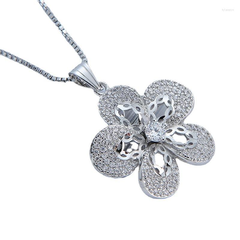 Pendant Necklaces Collar Chain 2023 Jewelry Box Pentaphyllum Copper Alloy Inlaid With Zircon Necklace Spicy Girl
Pendant Necklaces Collar Chain 2023 Jewelry Box Pentaphyllum Copper Alloy Inlaid With Zircon Necklace Spicy Girl