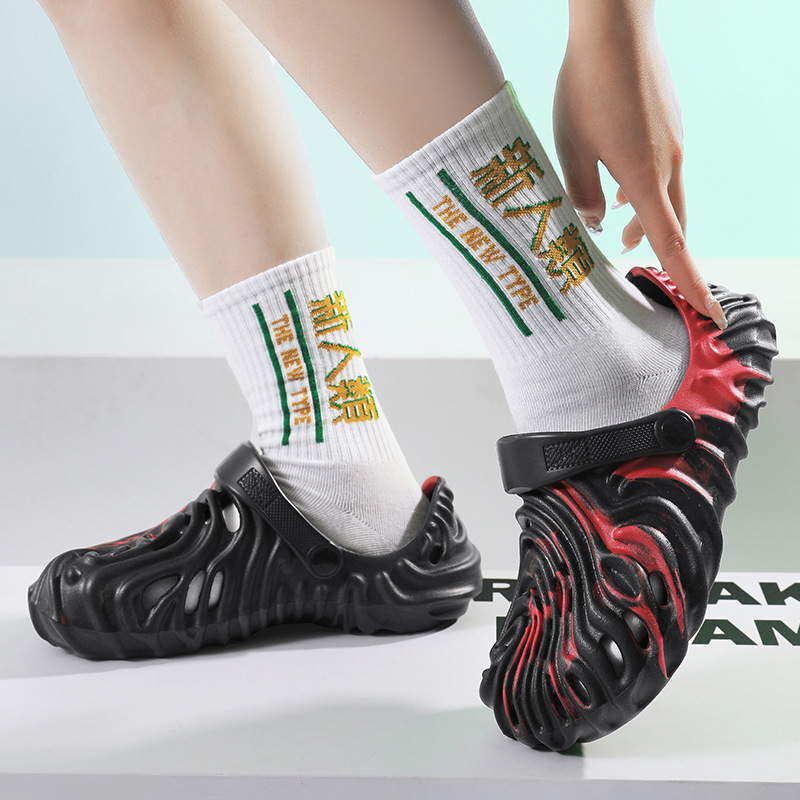 Fingerprint Sandals Trendy Casual Couple Style Slip Resistant Beach Shoes Thick Soles Lightweight Hole Shoes CORS HA691-3, Black
Fingerprint Sandals Trendy Casual Couple Style Slip Resistant Beach Shoes Thick Soles Lightweight Hole Shoes CORS HA691-3, Black