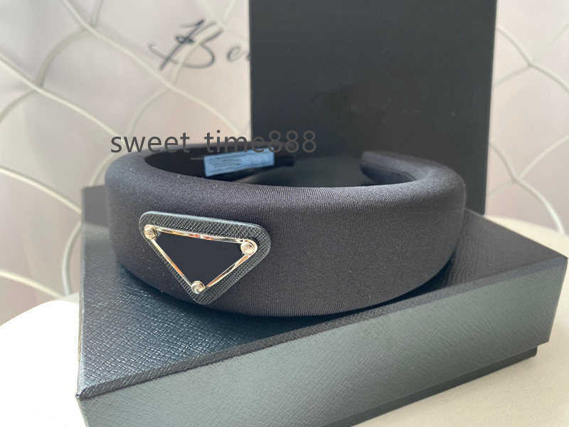 Luxury Designer Headbands Hair bands For Women Girl Brand Elastic Headband Sports Fitness Headband Head Wrap
Luxury Designer Headbands Hair bands For Women Girl Brand Elastic Headband Sports Fitness Headband Head Wrap