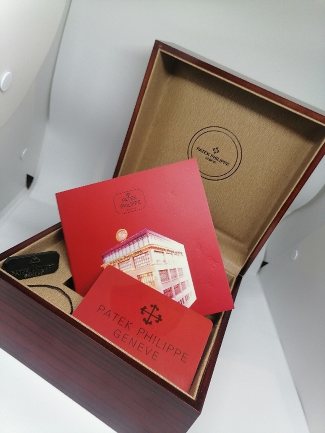 Luxury High-Quality Perpetual red Watch Box Wood Boxes For 116660 126600 126710 126711 116500 116610 Watches Accessories Cases Boxes 2023
Luxury High-Quality Perpetual red Watch Box Wood Boxes For 116660 126600 126710 126711 116500 116610 Watches Accessories Cases Boxes 2023