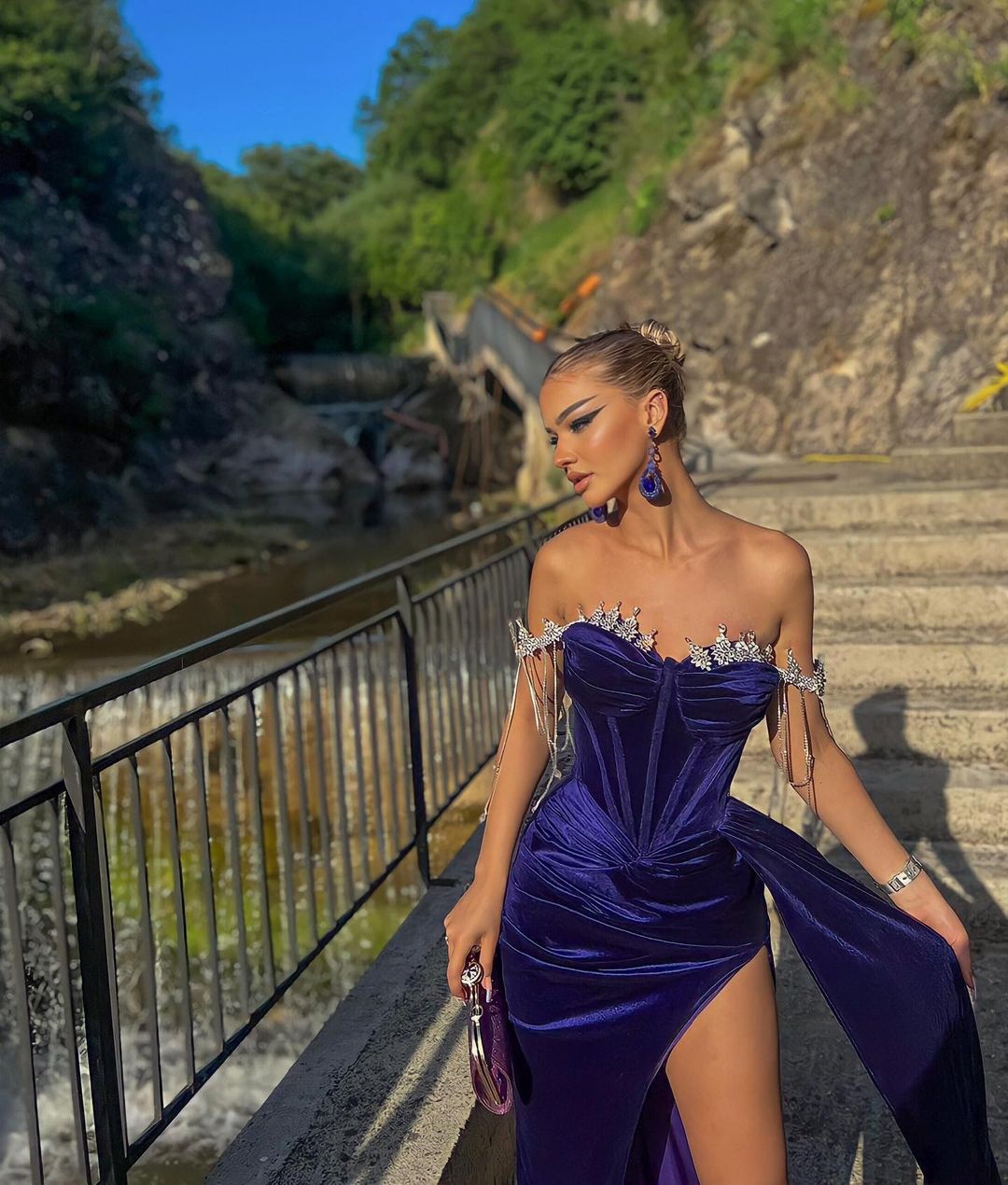 Beaded Off Shoulder Purple Prom Dresses Thigh Slit Party Evening Dress Pleats Long Special Ocn Dress 0515