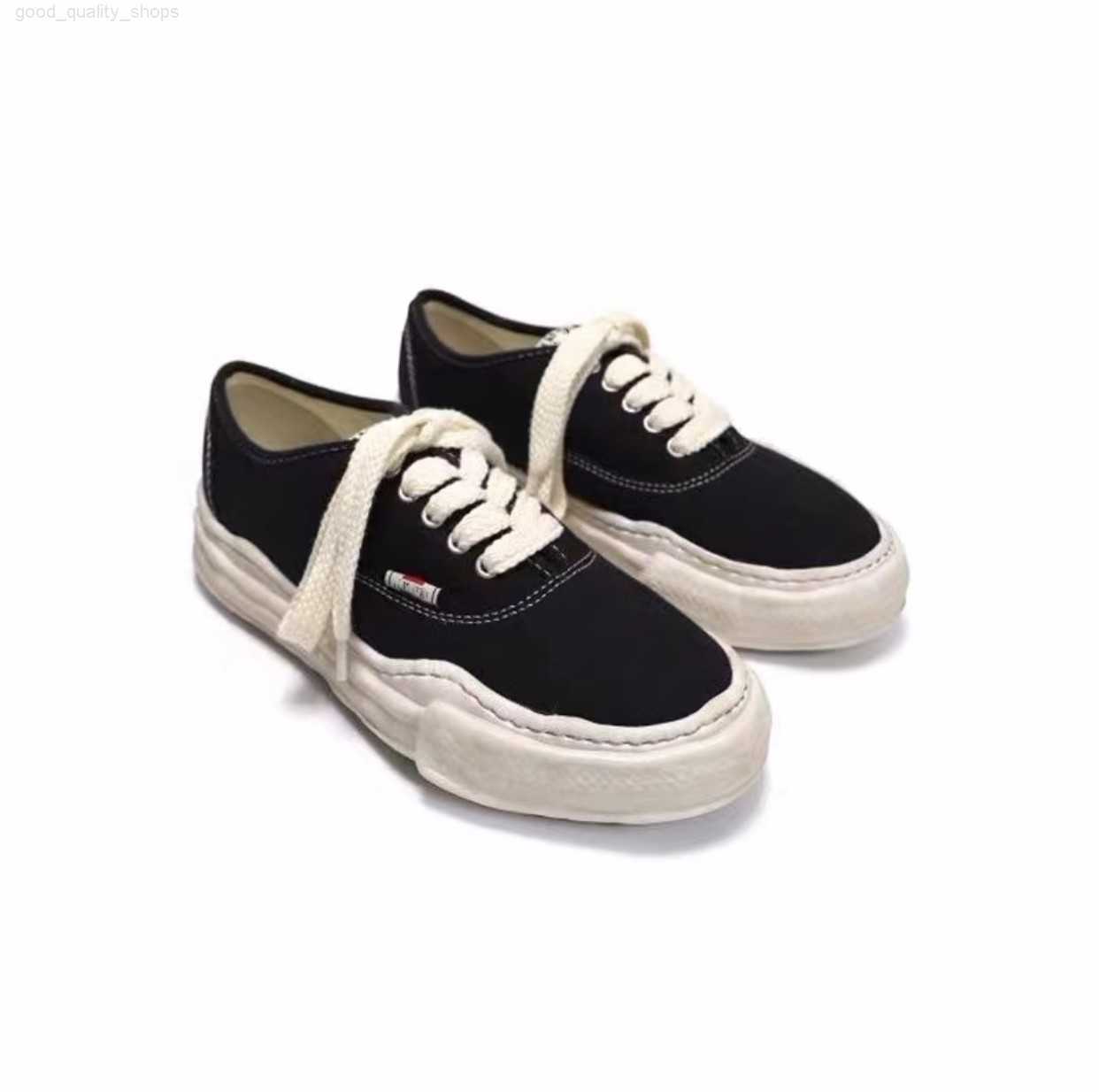 2023 New Maison Mihara Yasuhiro MMY Dissolved Shoes Versatile Casual Canvas Shoes Men's and Women's High rise Board Shoes, Color 4
2023 New Maison Mihara Yasuhiro MMY Dissolved Shoes Versatile Casual Canvas Shoes Men's and Women's High rise Board Shoes, Color 4