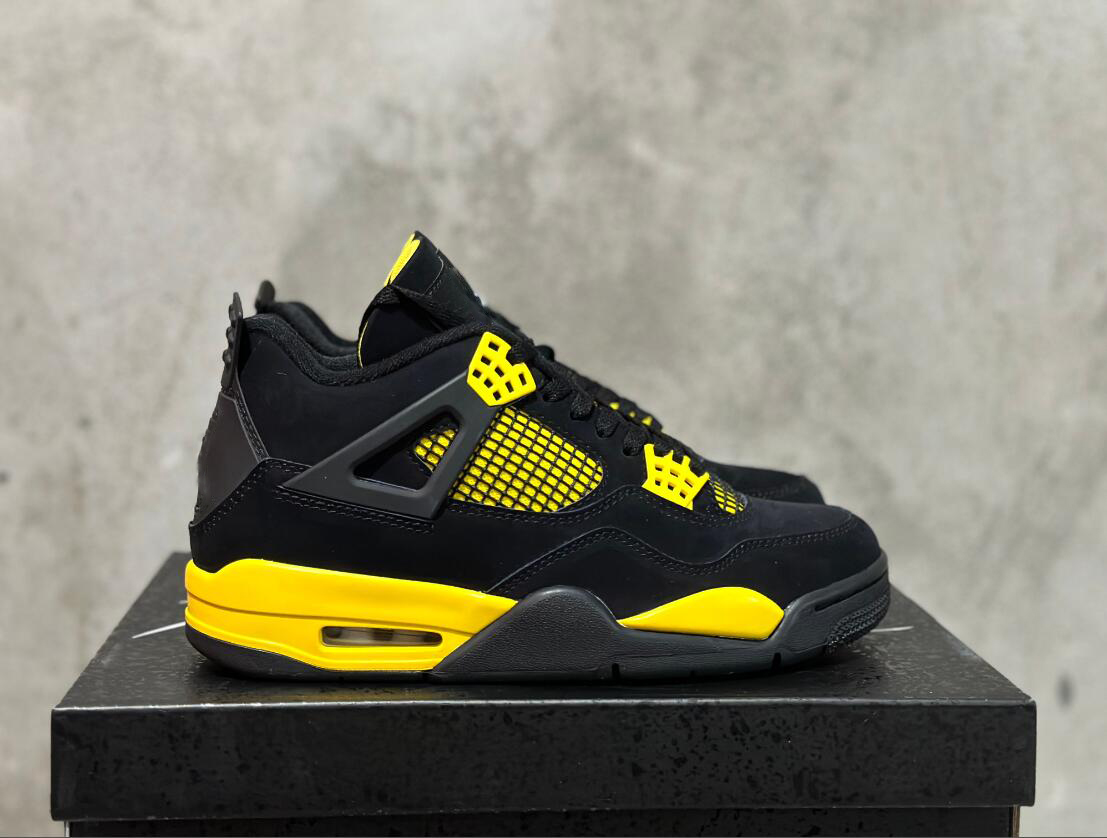 2023 Authentic 4 Thunder PE Athletic Shoes White Oreo 4s Men Black Tour Yellow DH6927-017 University Blue Tech Grey Black Fire Red Sports Sneakers With Box
2023 Authentic 4 Thunder PE Athletic Shoes White Oreo 4s Men Black Tour Yellow DH6927-017 University Blue Tech Grey Black Fire Red Sports Sneakers With Box
