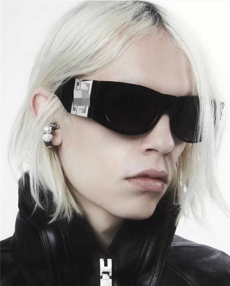 Frames New product GV home INS dark punk style GV8896 high version sunglasses for men and women
Frames New product GV home INS dark punk style GV8896 high version sunglasses for men and women