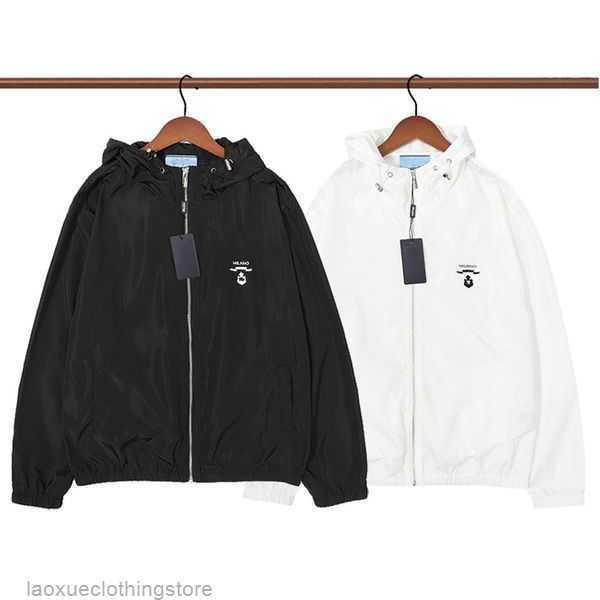 Jacket Windbreaker Thin Mens Coats Jacket With Letters Inverted triangle Men Women Waterproof Coat Spring Autumn clothes Jackets Outerwear Mens Clothing 9S4, 1black
Jacket Windbreaker Thin Mens Coats Jacket With Letters Inverted triangle Men Women Waterproof Coat Spring Autumn clothes Jackets Outerwear Mens Clothing 9S4, 1black