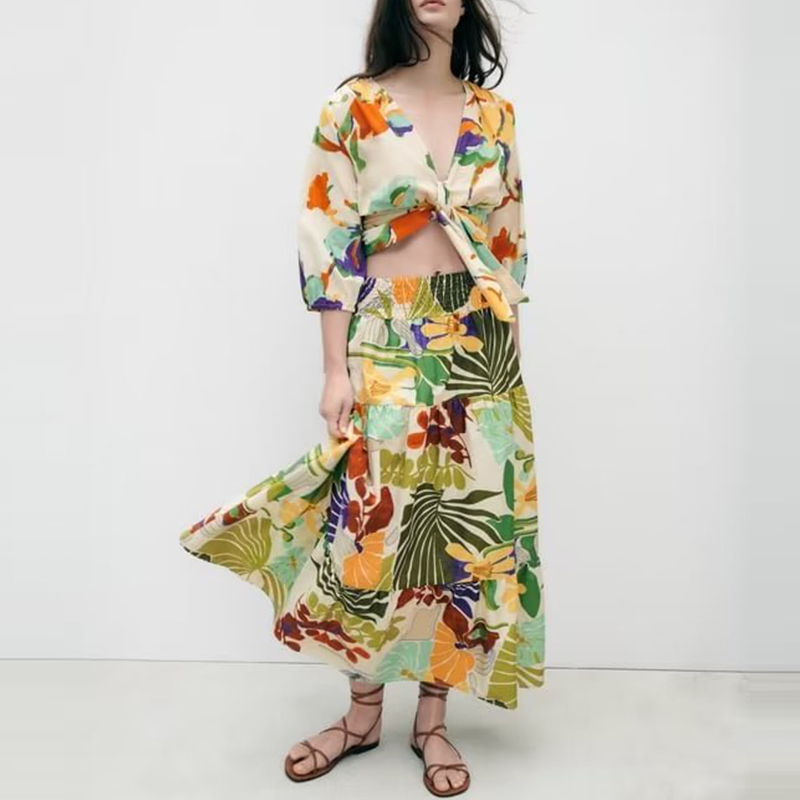 Two Piece Dress Women Midi Skirts Sets Fashion Tropic Affair Print Suit Bow Blouse Casual Set s Outfits 230512, 1 shirt
Two Piece Dress Women Midi Skirts Sets Fashion Tropic Affair Print Suit Bow Blouse Casual Set s Outfits 230512, 1 shirt