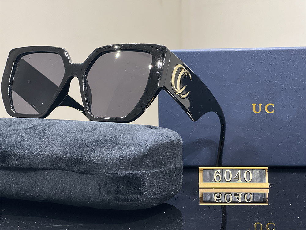 Luxury small frame women's sunglasses square anti radiation men's SUC6040 sunglasses photography street photography glasses
Luxury small frame women's sunglasses square anti radiation men's SUC6040 sunglasses photography street photography glasses