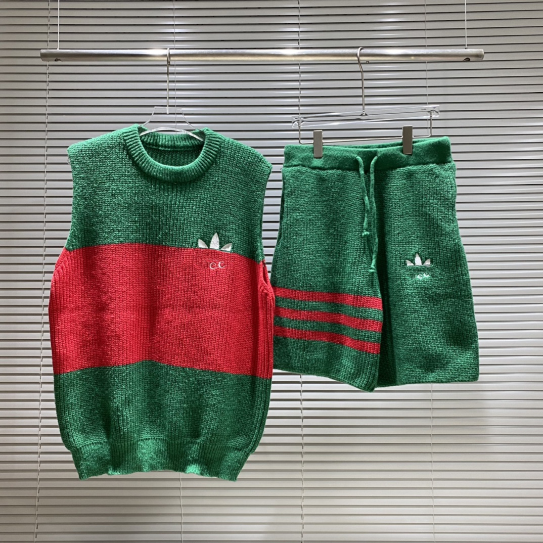 Fashion Mens Womens Summer Tracksuits Sport Suits Casual Classic Letter Pattern Print Men's Short Sleeve Shorts Men Tops Boys Tees Colors Clothing#19
Fashion Mens Womens Summer Tracksuits Sport Suits Casual Classic Letter Pattern Print Men's Short Sleeve Shorts Men Tops Boys Tees Colors Clothing#19