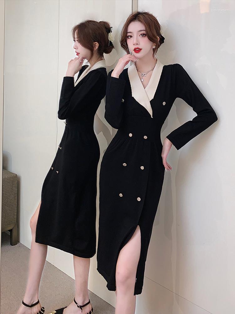 Casual Dresses Vintage Black V-Neck Knitted Dress 2023 Autumn Winter Slim Mid-Length Skirt Long Sleeve Women Sexy Korean Party, Picture color
Casual Dresses Vintage Black V-Neck Knitted Dress 2023 Autumn Winter Slim Mid-Length Skirt Long Sleeve Women Sexy Korean Party, Picture color